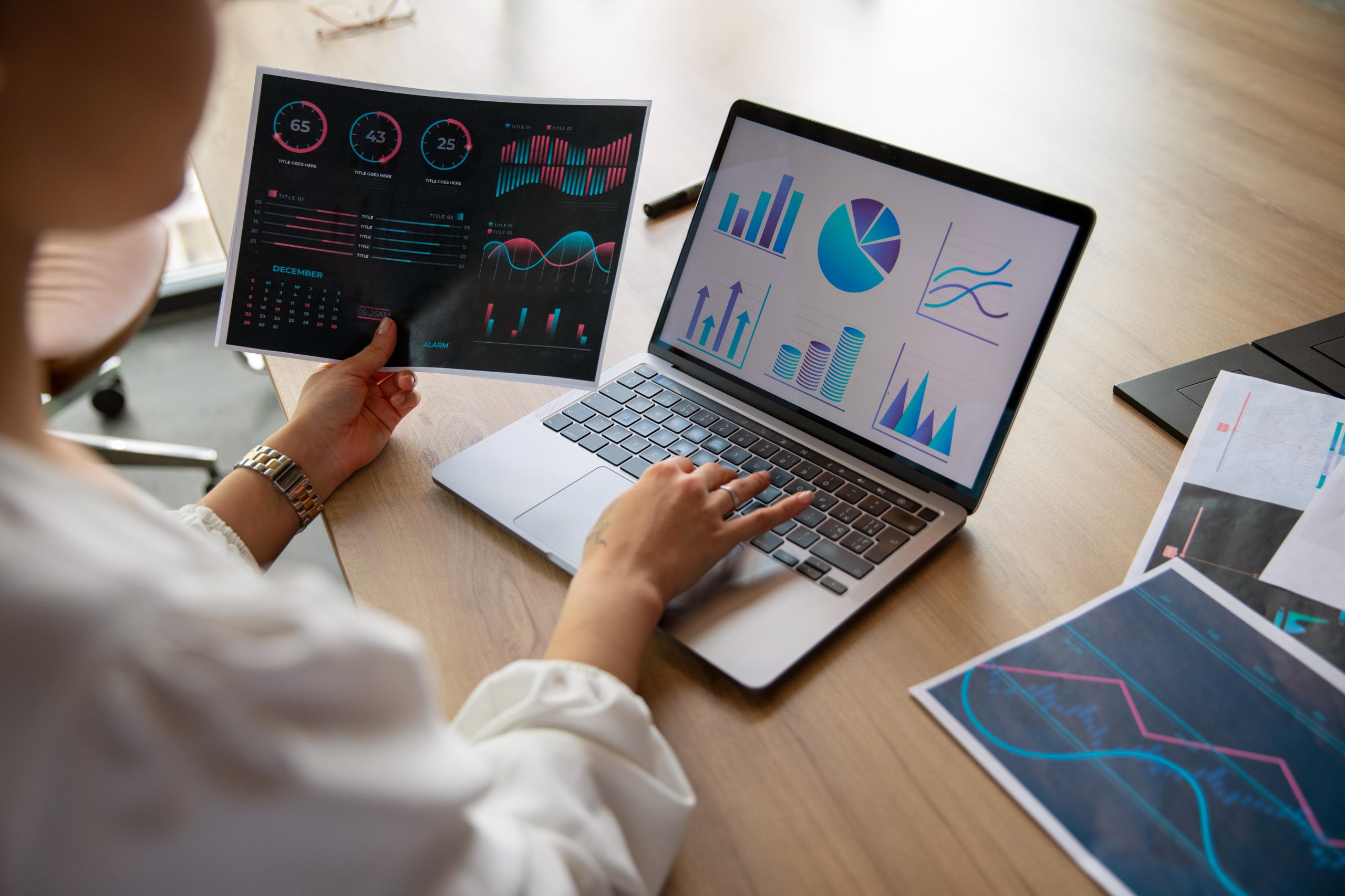 quản trị marketing bao gồm các công việc