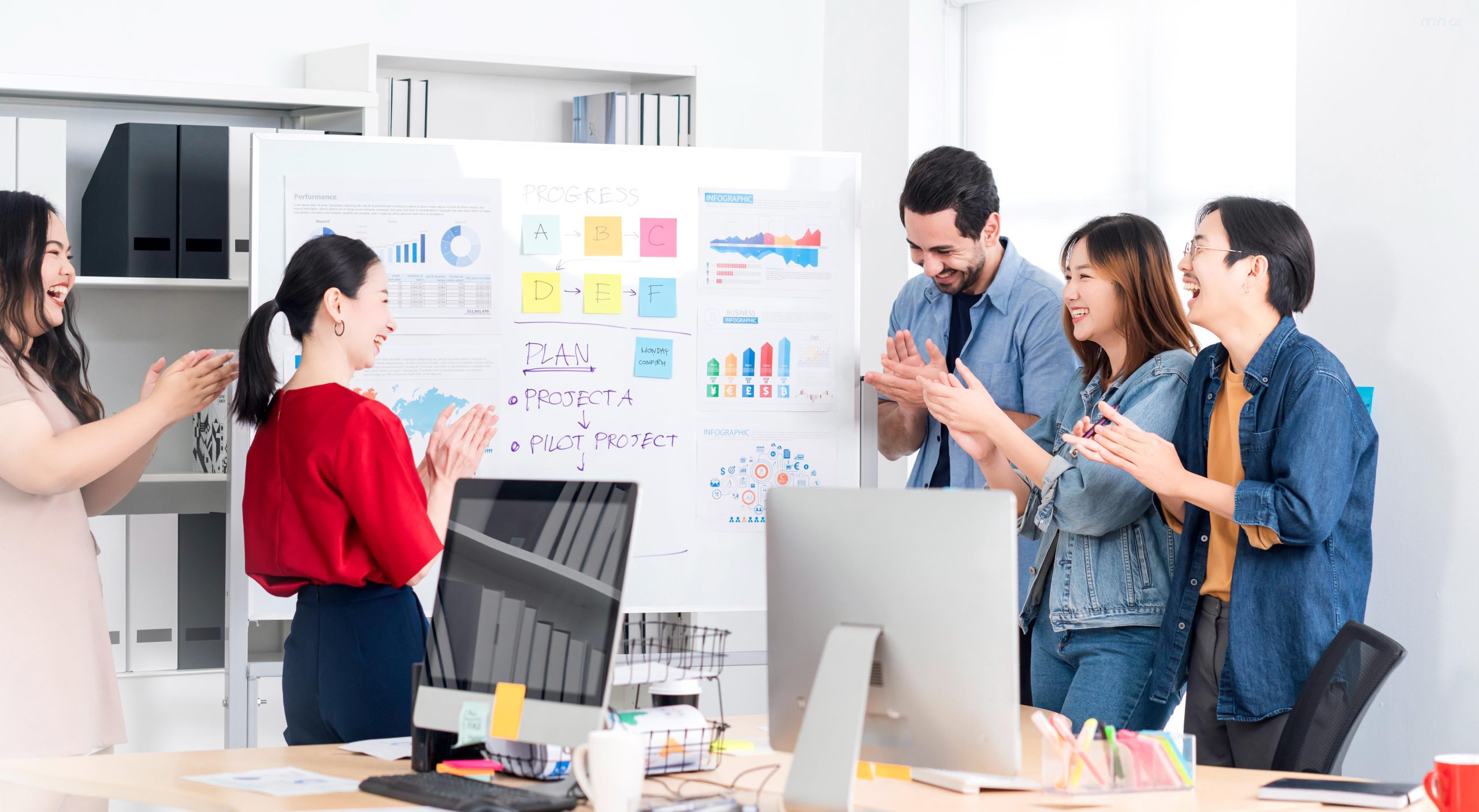 quản trị marketing bao gồm các công việc